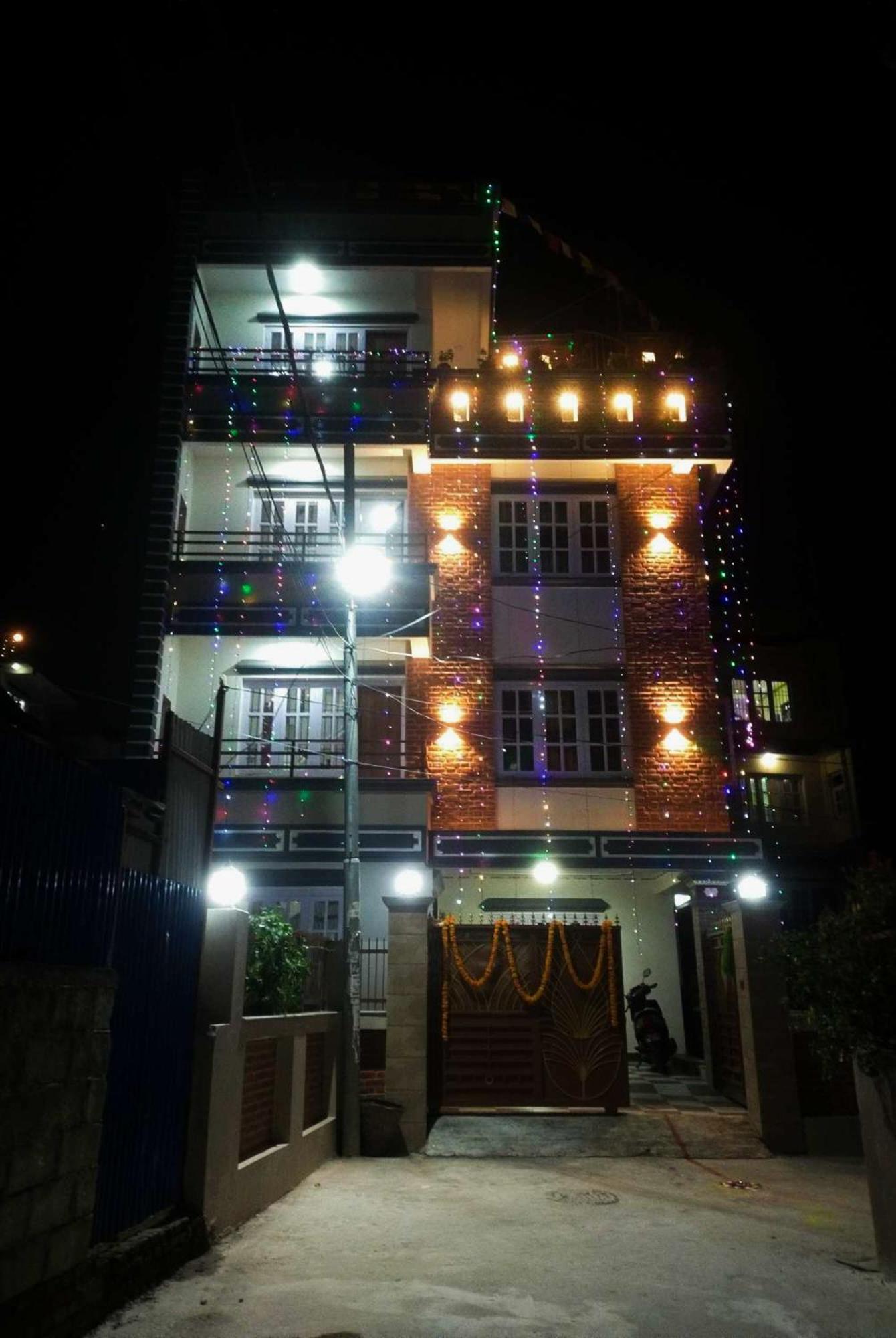 Peace Homestay Kathmandu Bagian luar foto